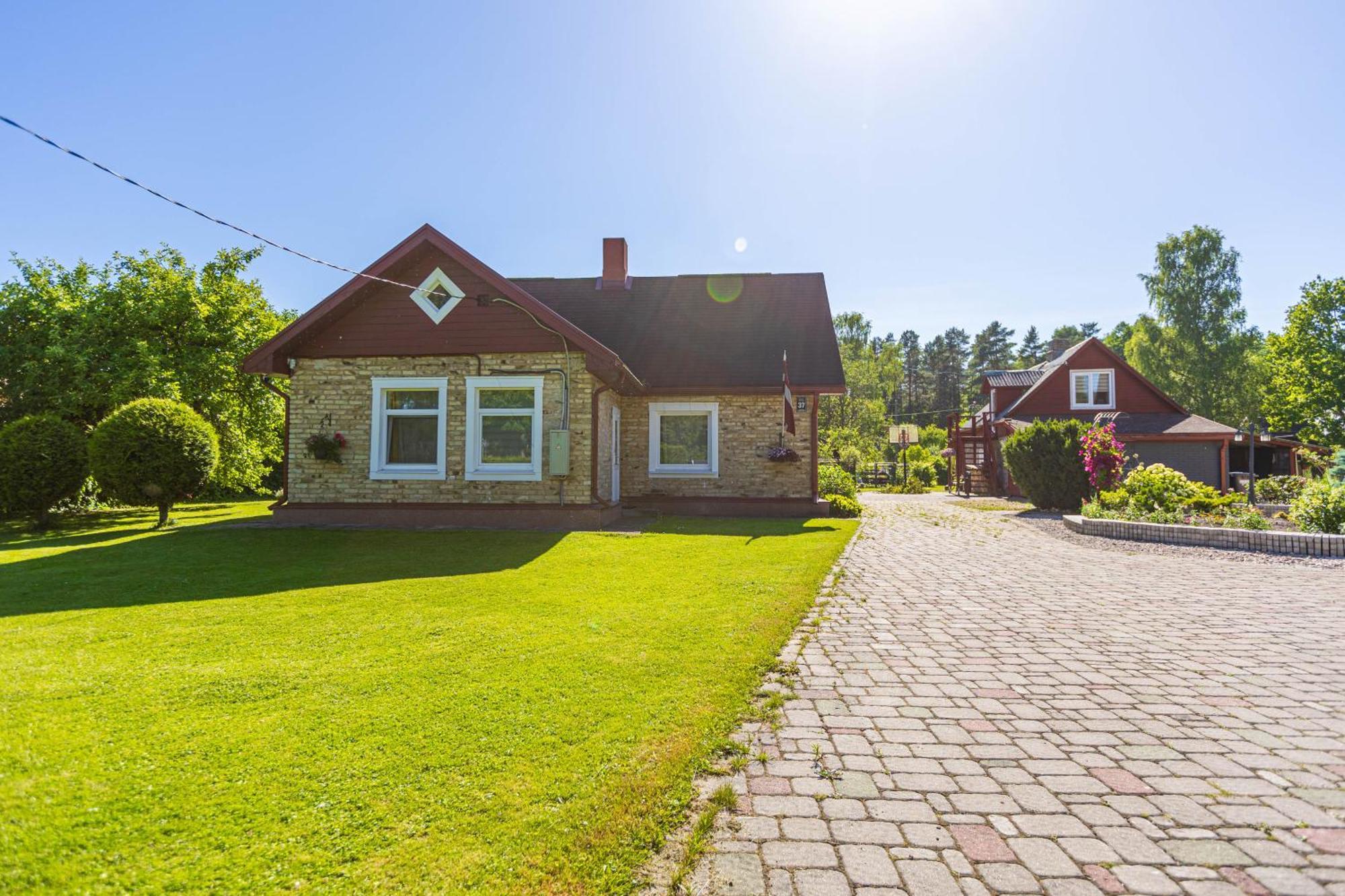 Villa Schneider Hause Jūrkalne Esterno foto