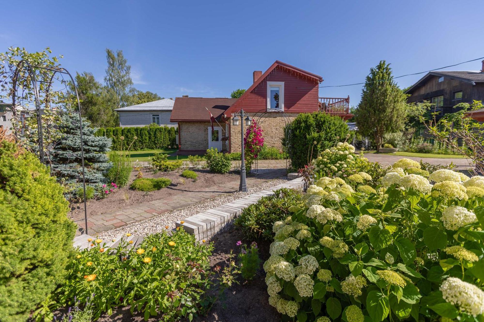 Villa Schneider Hause Jūrkalne Esterno foto